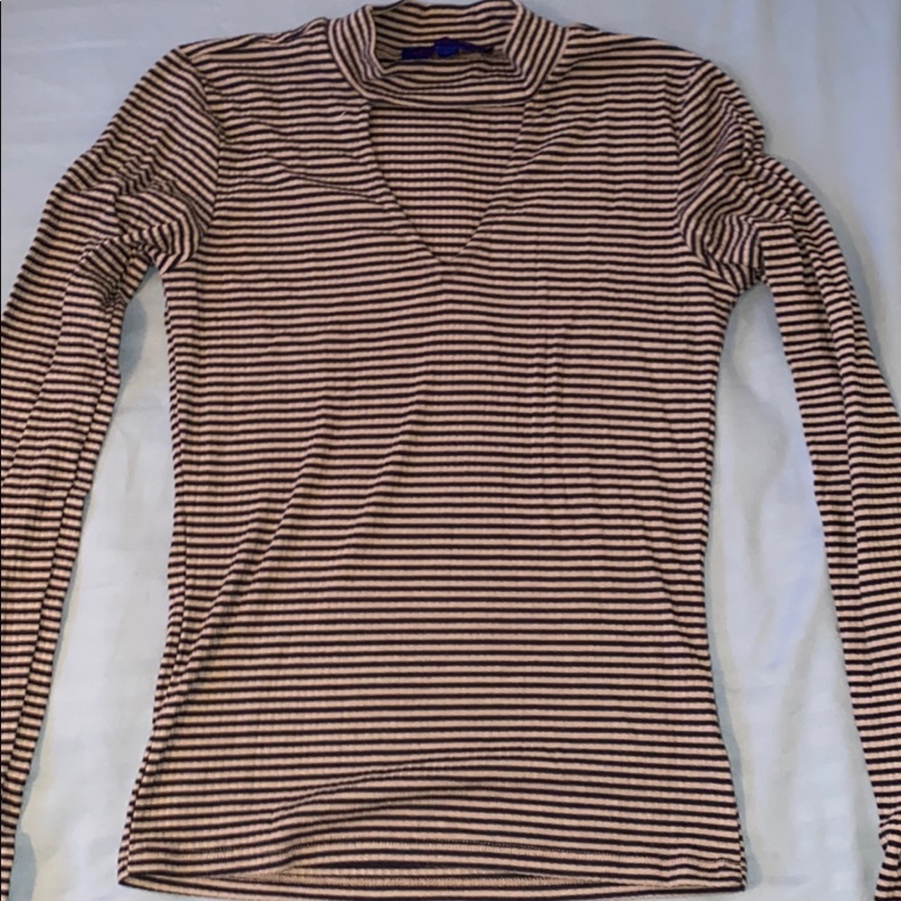 V cut Collared Striped Long Sleeve